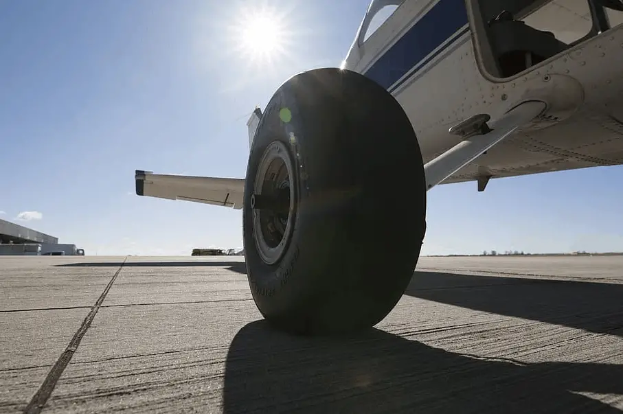How Much Do Airplane Tires Cost? General, Commercial, and Military Aviation Tires HighSkyFlying